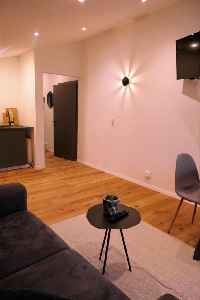 NEST'L Appartements&Zimmer Mösern Kamer foto